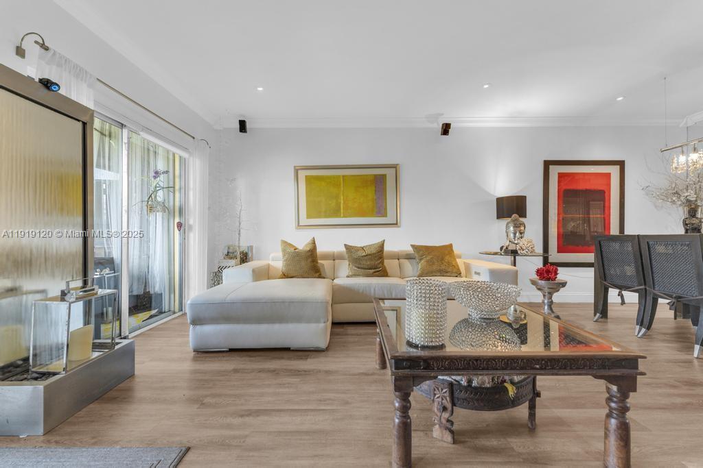 CENTRE COURT CONDO - Residential