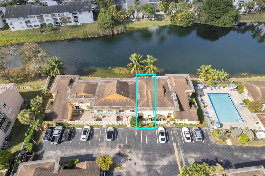 CENTRE COURT CONDO - Residential