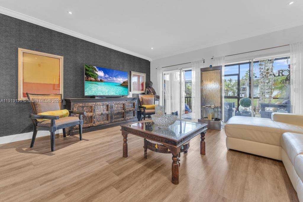 CENTRE COURT CONDO - Residential