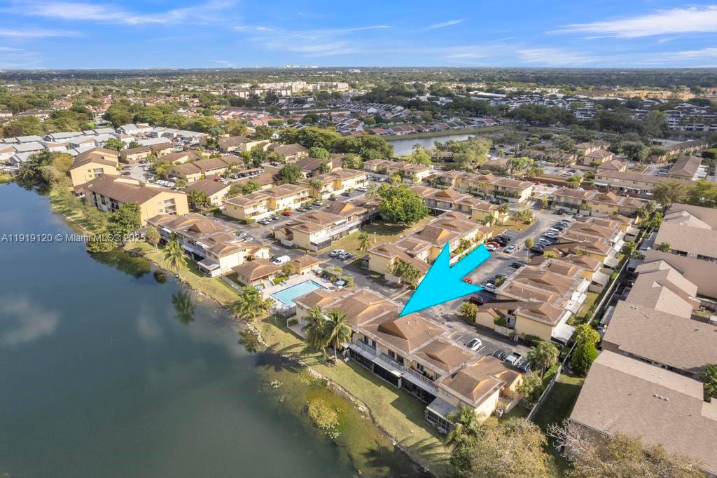 CENTRE COURT CONDO - Residential