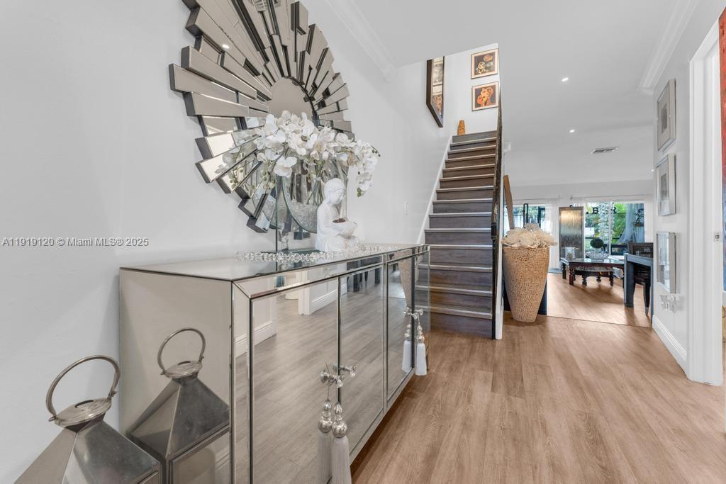 CENTRE COURT CONDO - Residential