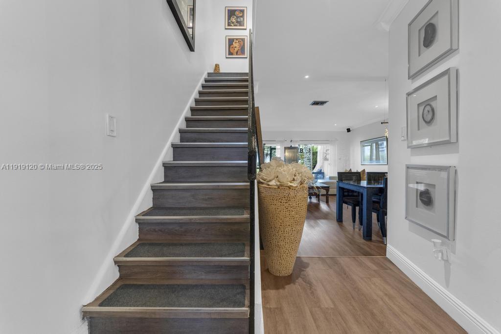 CENTRE COURT CONDO - Residential