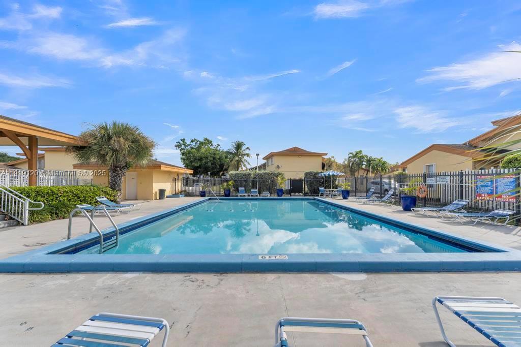 CENTRE COURT CONDO - Residential