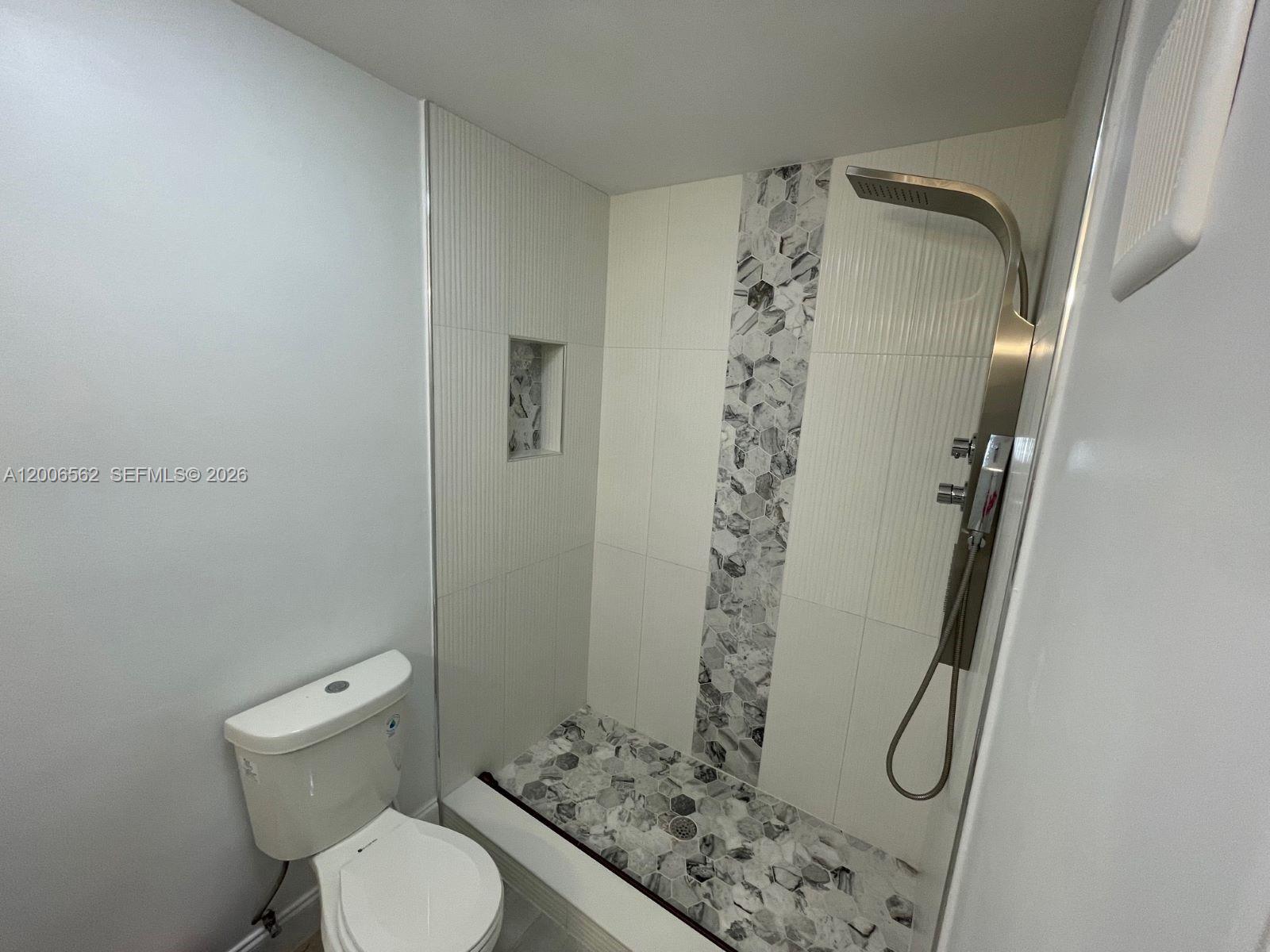 CYPRESS POINTE CONDO - Residential