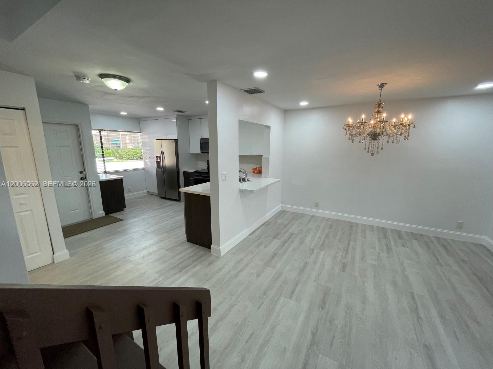 CYPRESS POINTE CONDO - Residential