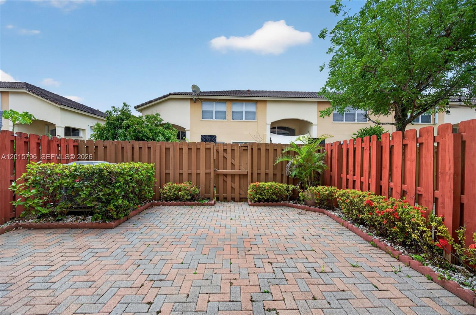 DORAL NORTHEAST TOWNHOMES - Residential Lease
