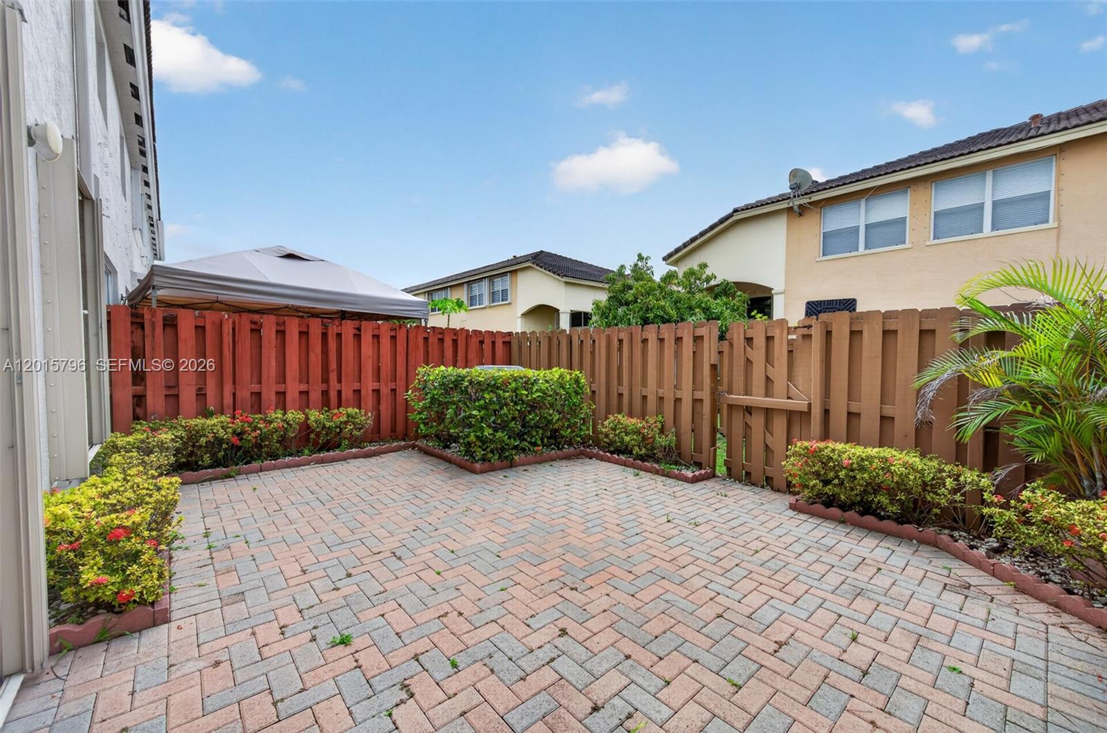 DORAL NORTHEAST TOWNHOMES - Residential Lease