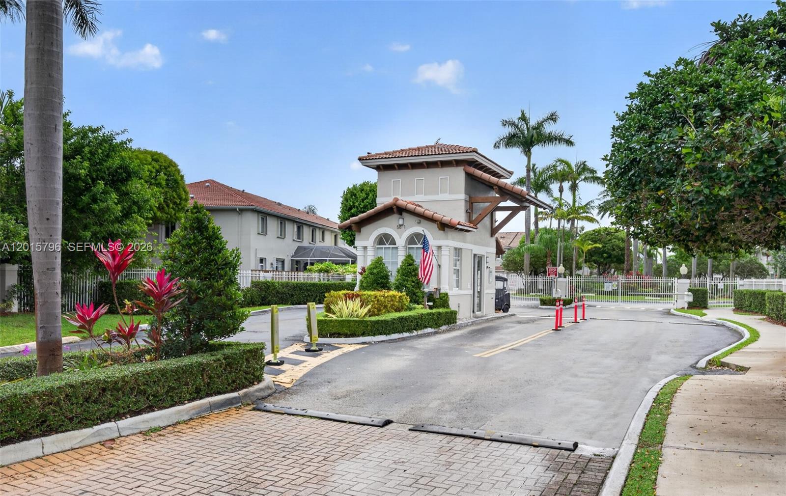 DORAL NORTHEAST TOWNHOMES - Residential Lease