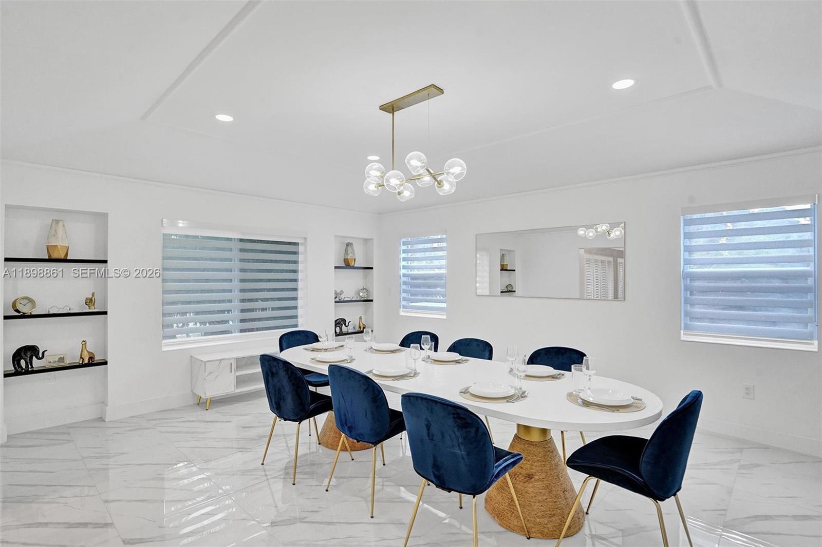 HOLLYWOOD LAKES SECTION - Residential