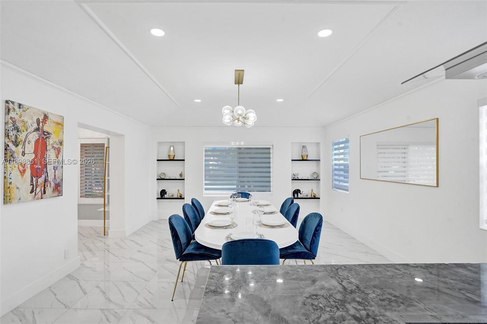 HOLLYWOOD LAKES SECTION - Residential