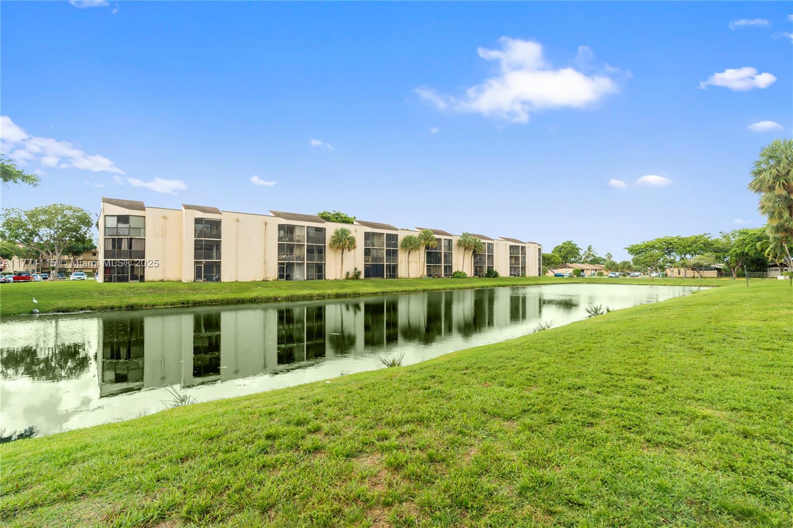 MIRAMAR CLUB CONDOMINIUM - Residential