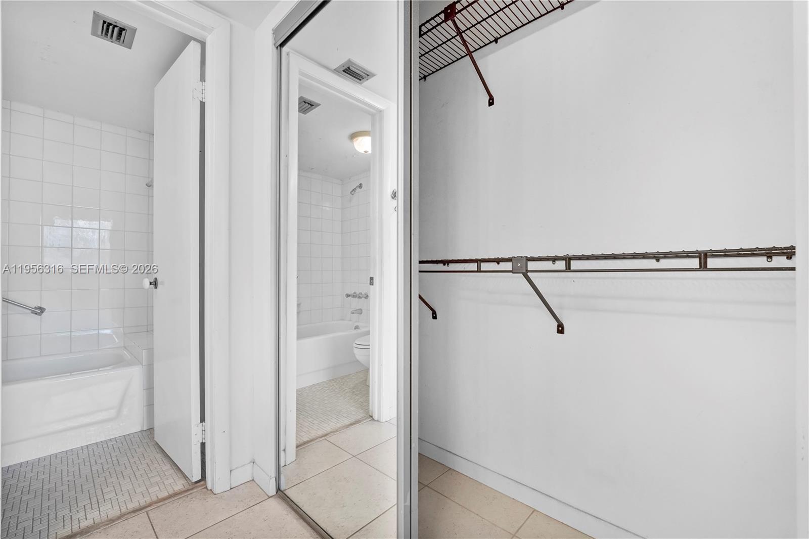 COLONY POINT 6 CONDO - Residential