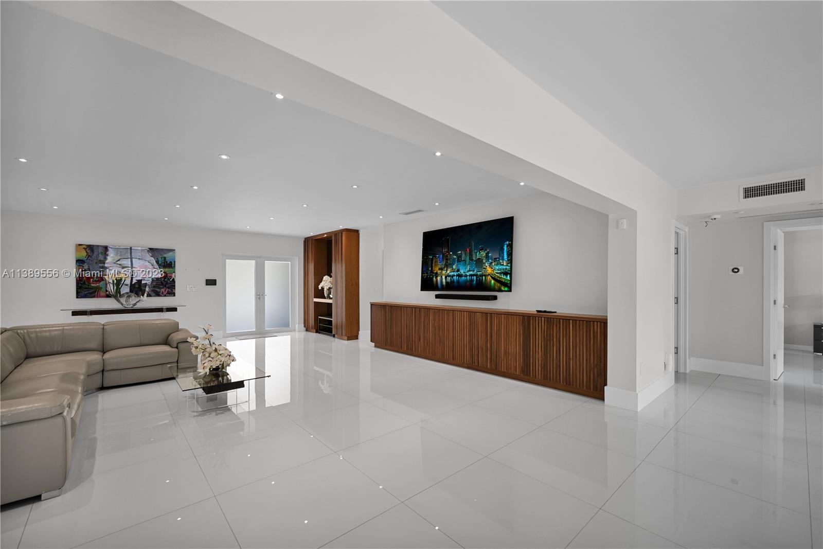 SAN SOUCI ESTATES - Residential