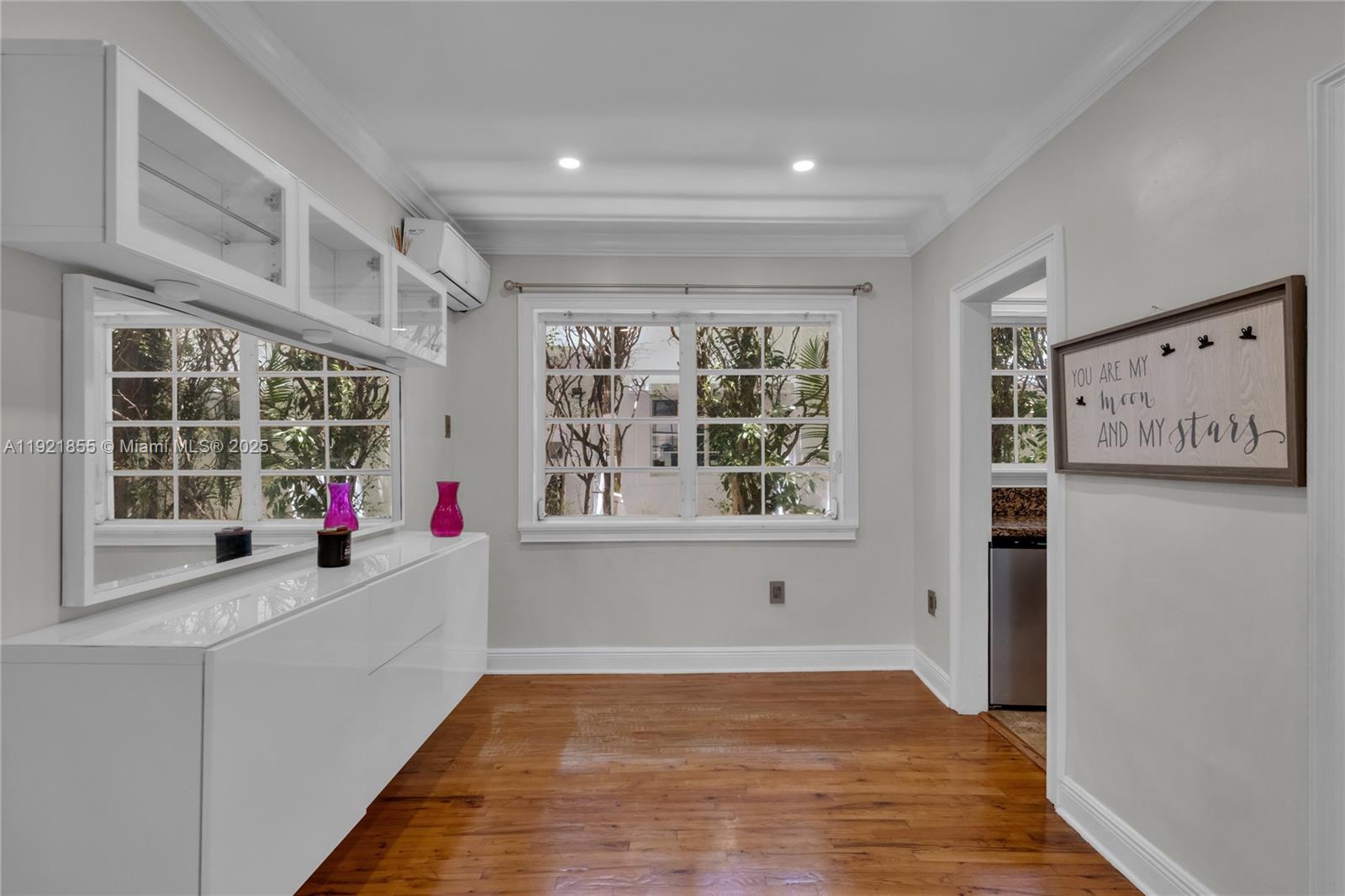 1605 Lenox Ave 1605-5