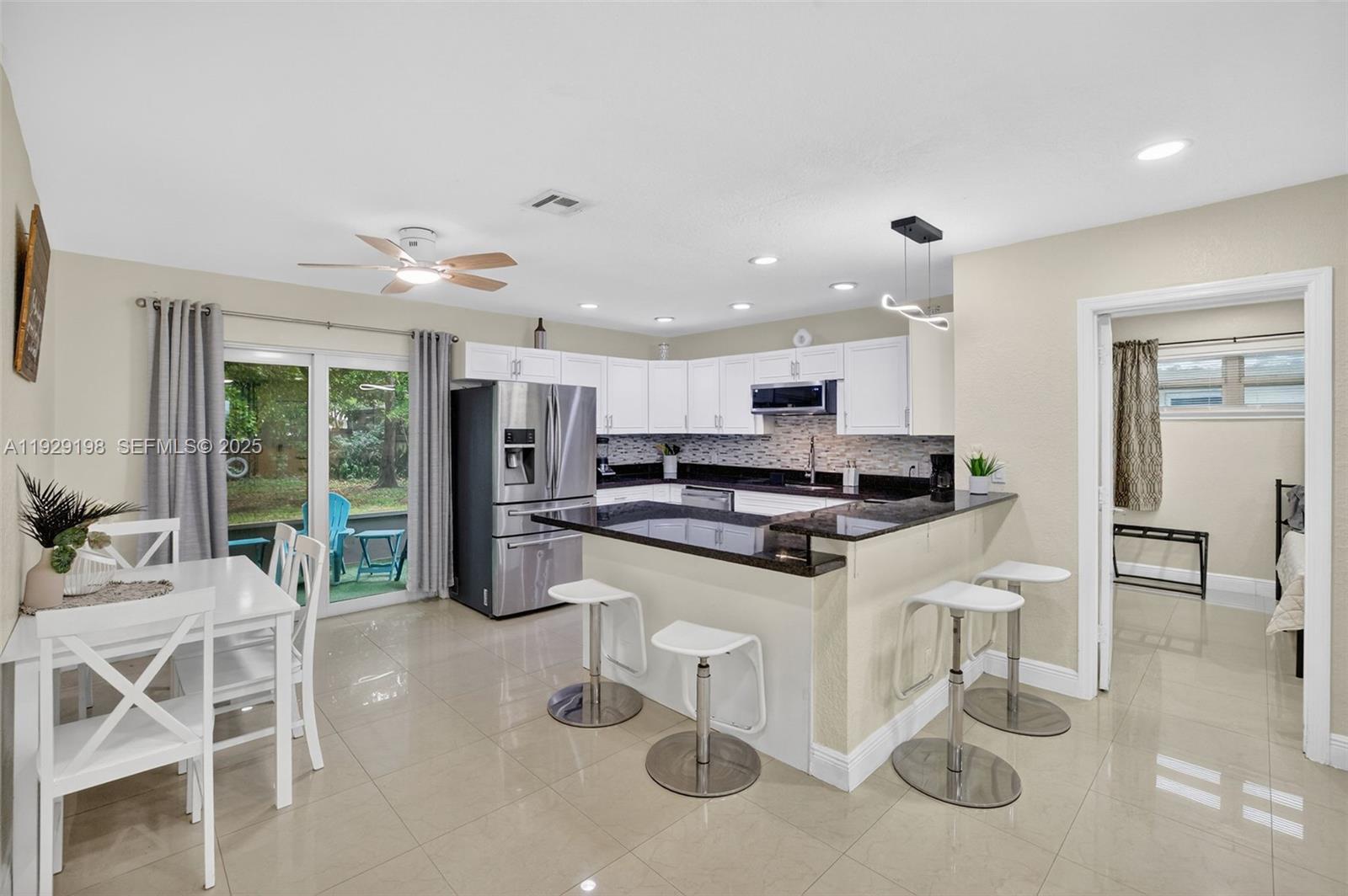 BROWARD HEIGHTS - Residential