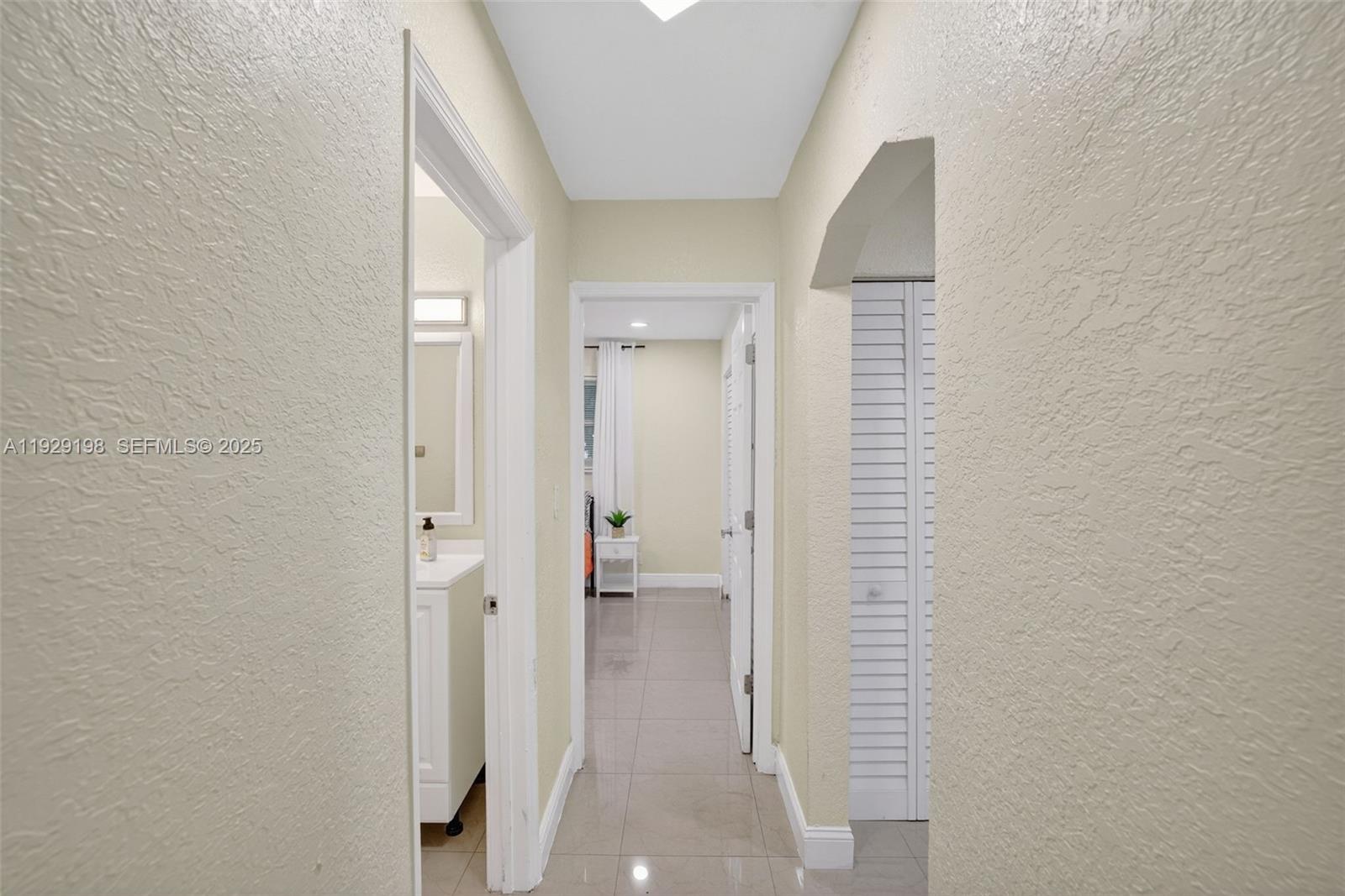 BROWARD HEIGHTS - Residential