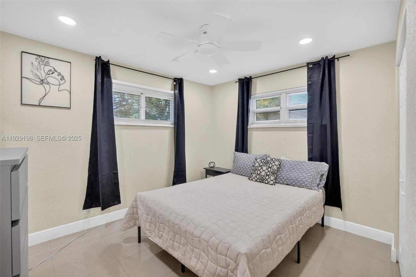 BROWARD HEIGHTS - Residential