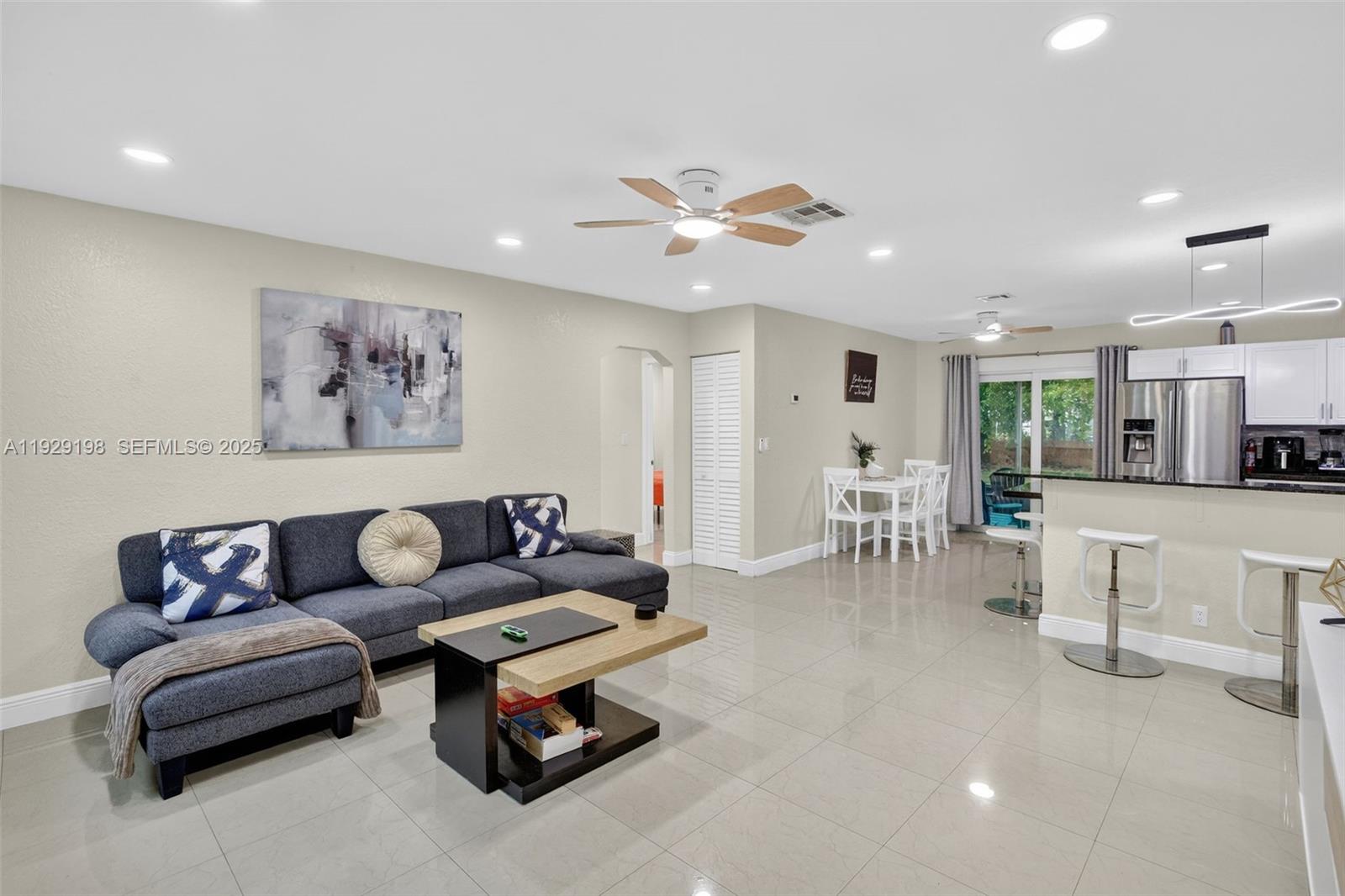 BROWARD HEIGHTS - Residential