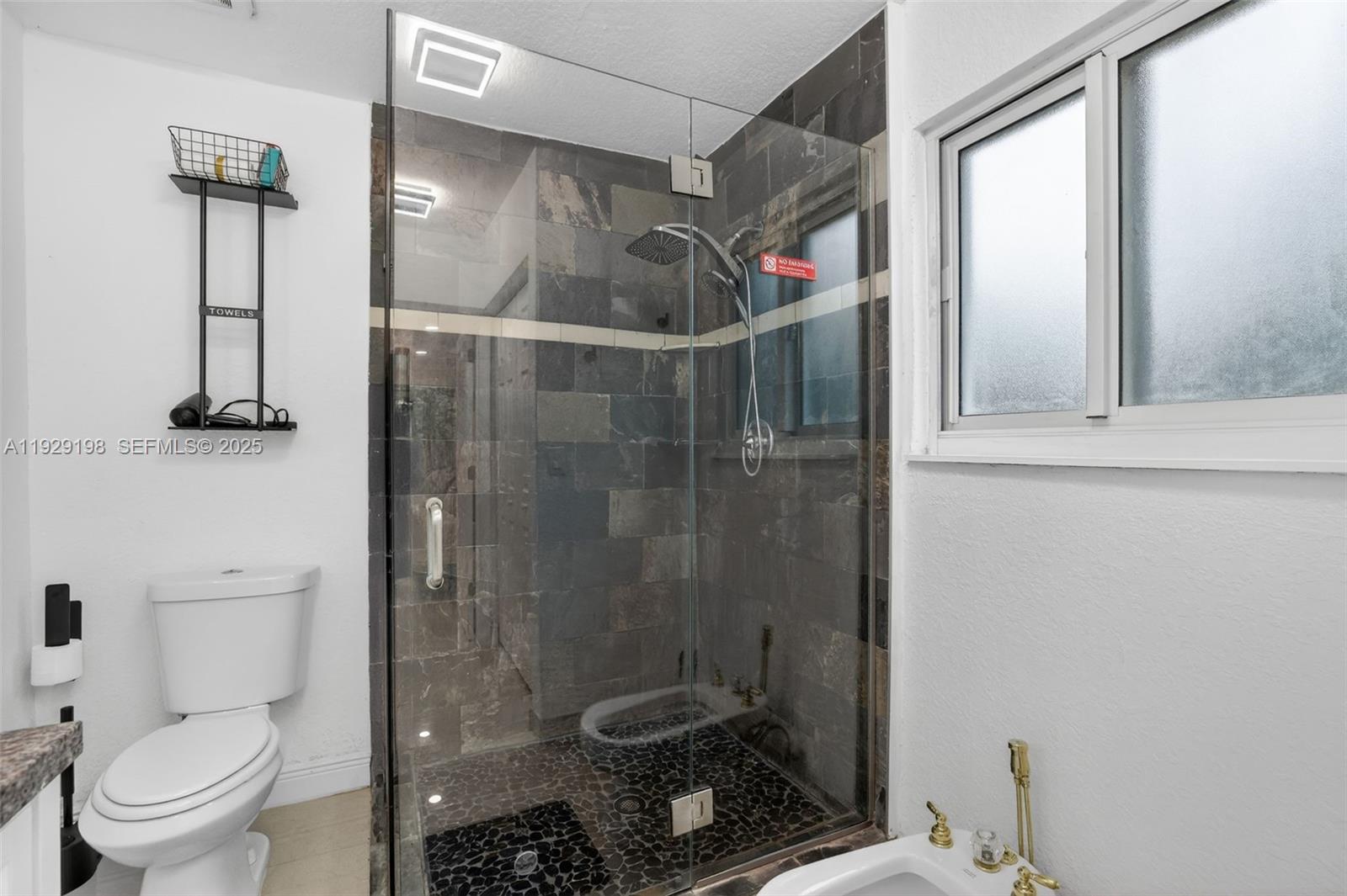 BROWARD HEIGHTS - Residential