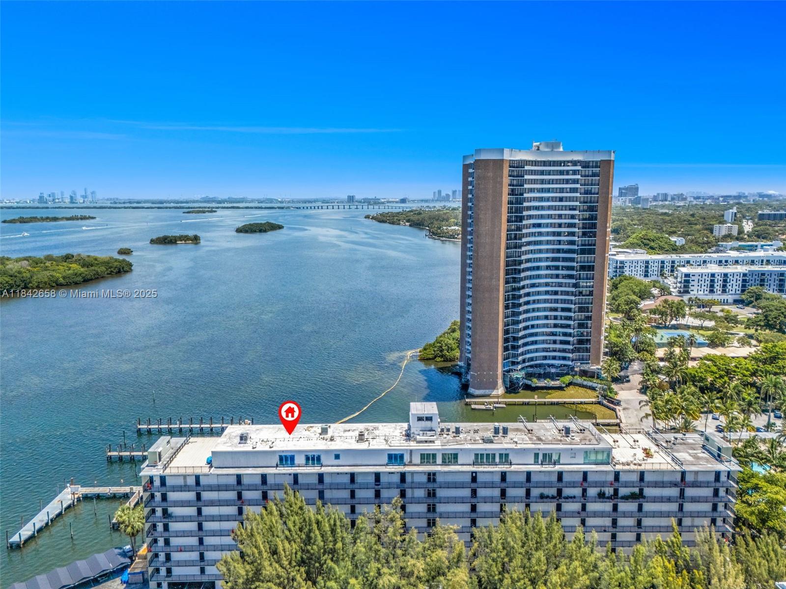PALM BAY CONDOMINIUM - Residential