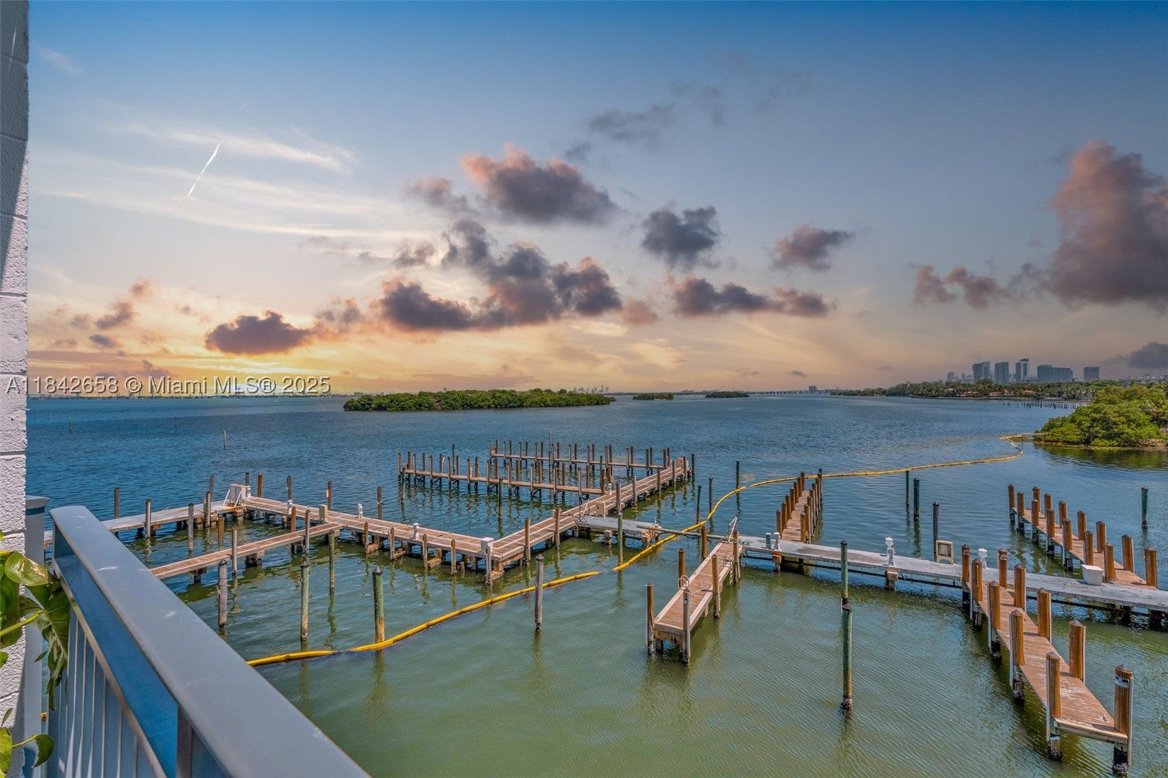 770 NE 69th St 4H, Miami FL 33138