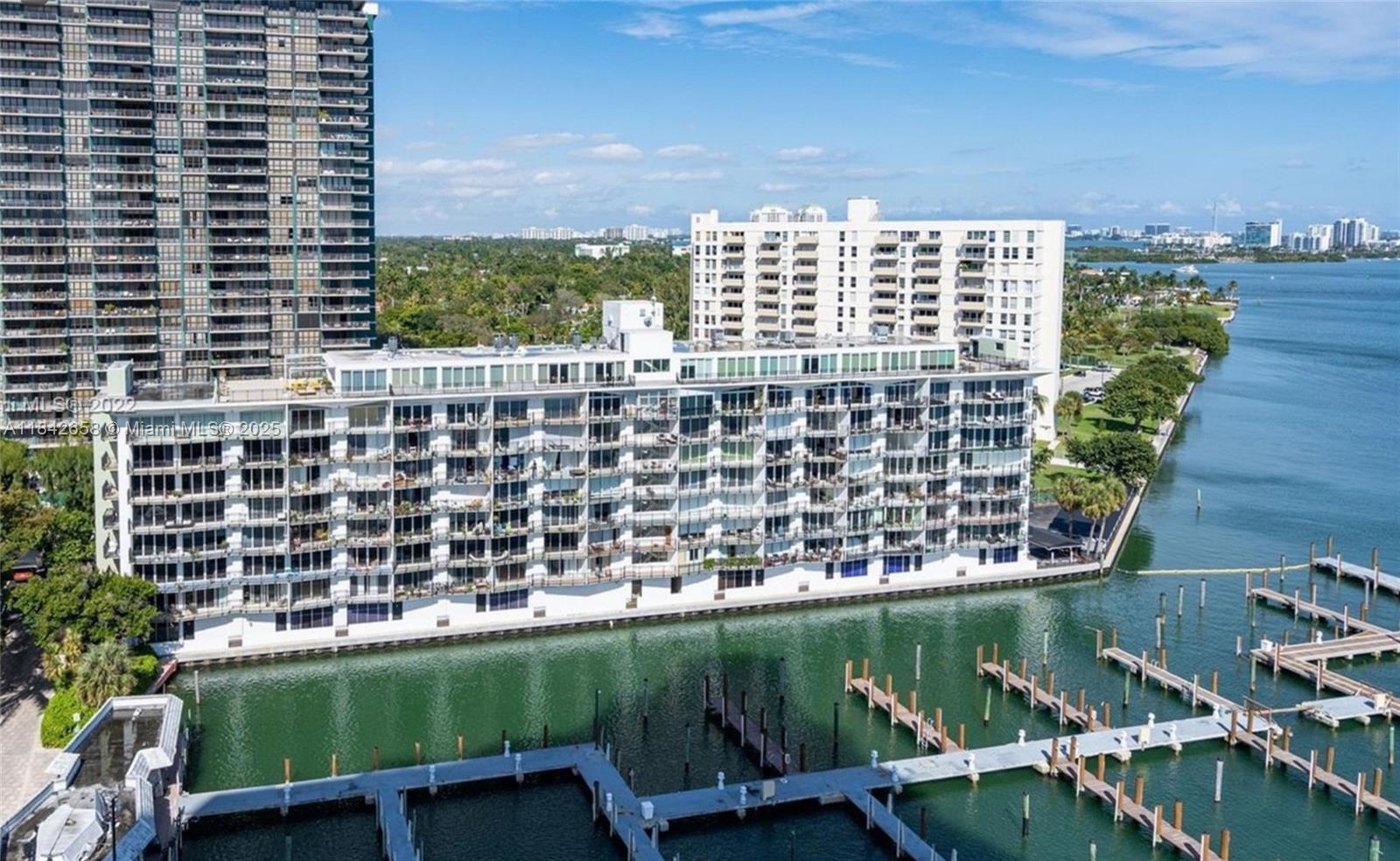 PALM BAY CONDOMINIUM - Residential