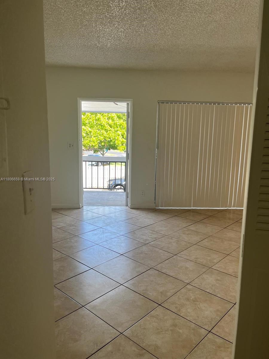 4017 N University Dr 210