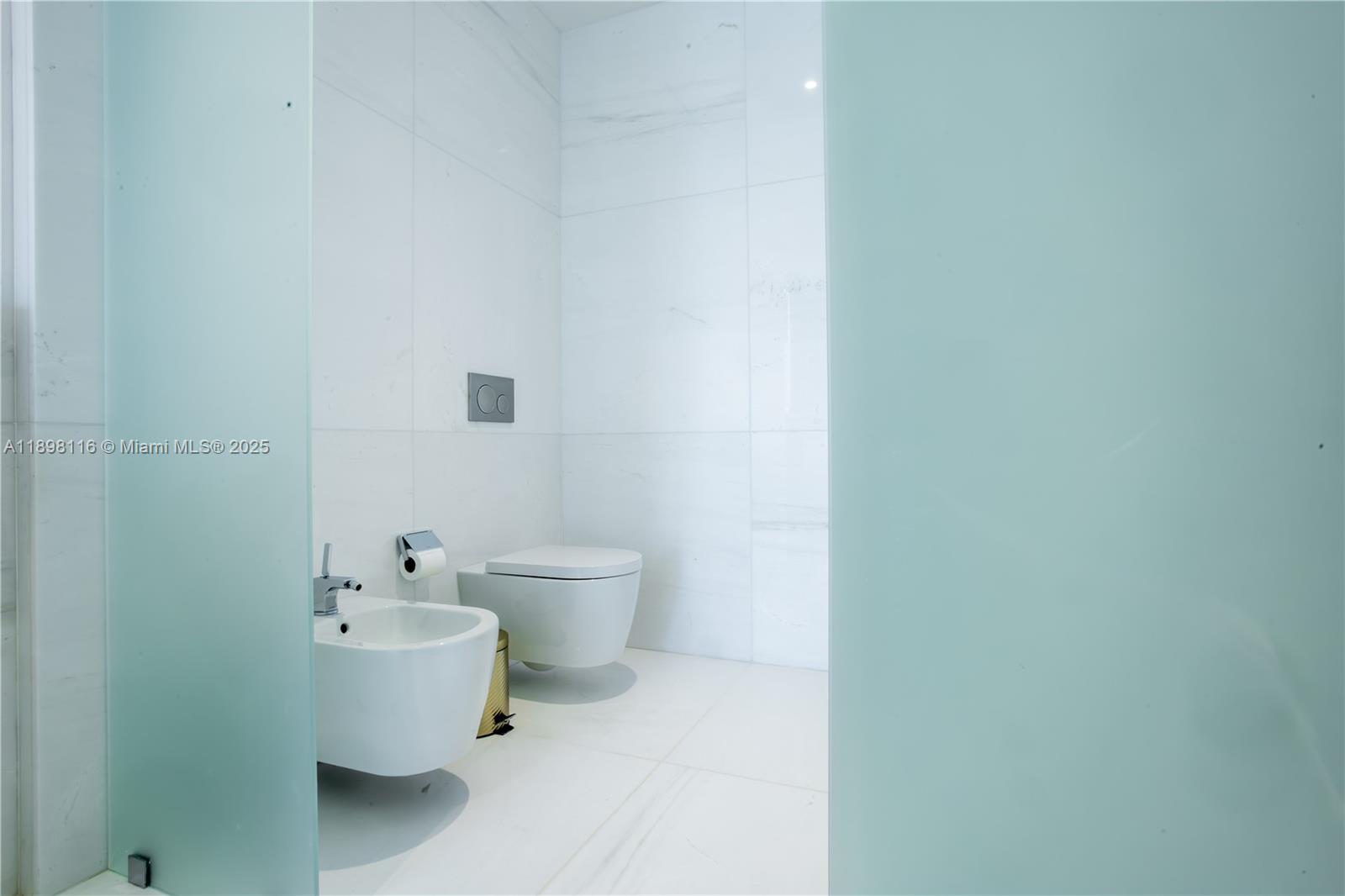 Aston Martin Residences - Residential
