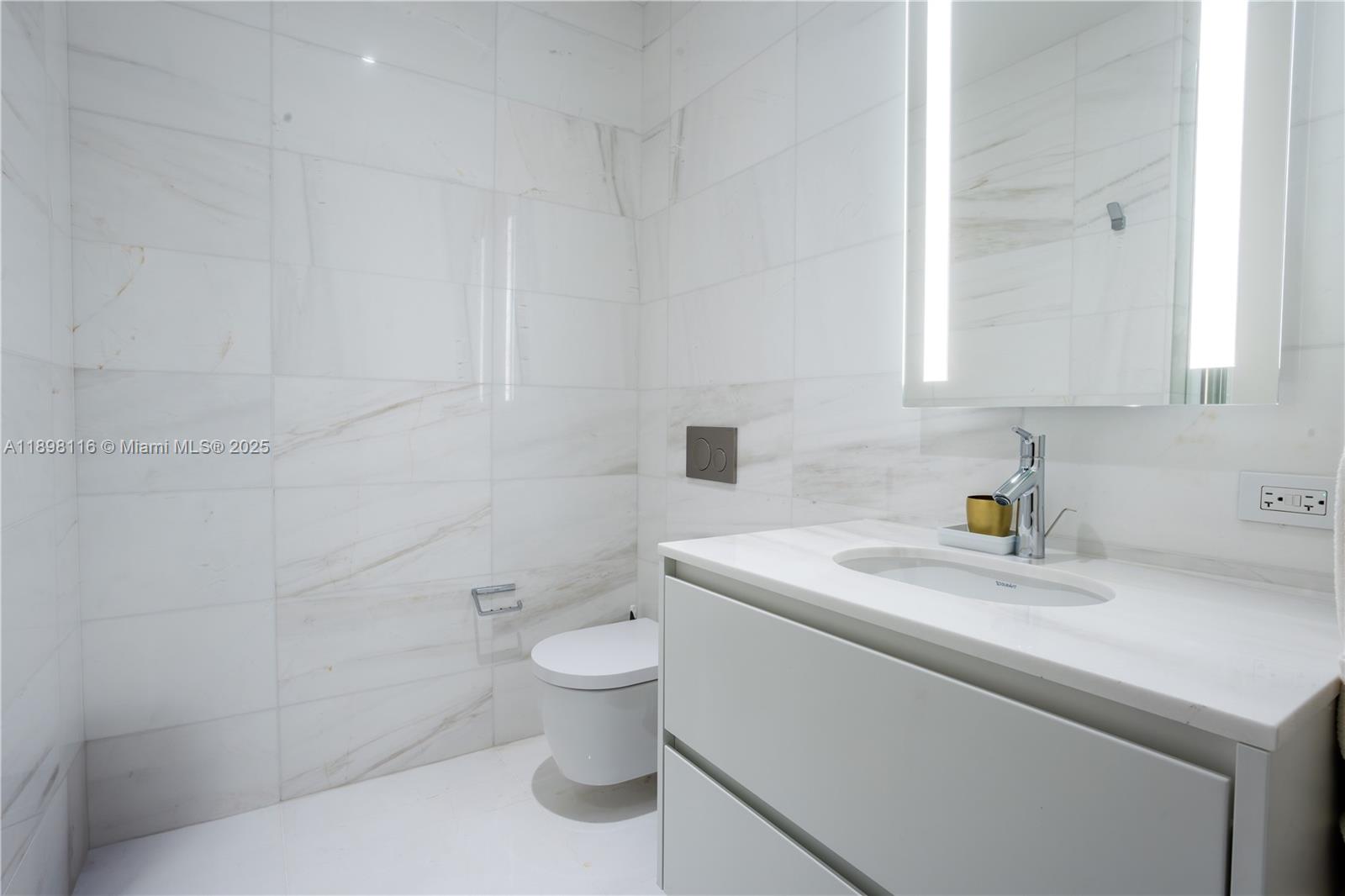 Aston Martin Residences - Residential
