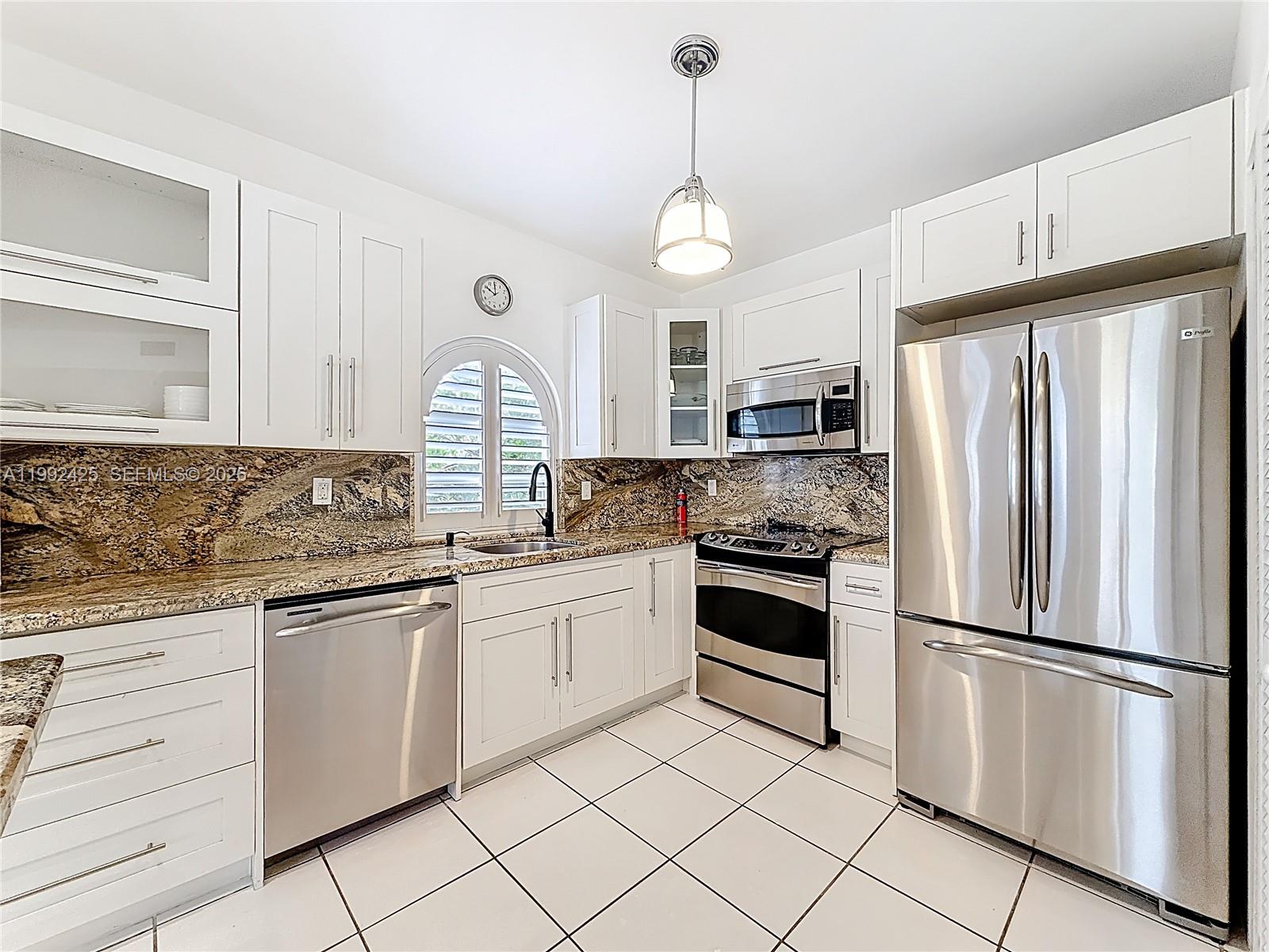 MEDITERRANEAN CONDO - Residential