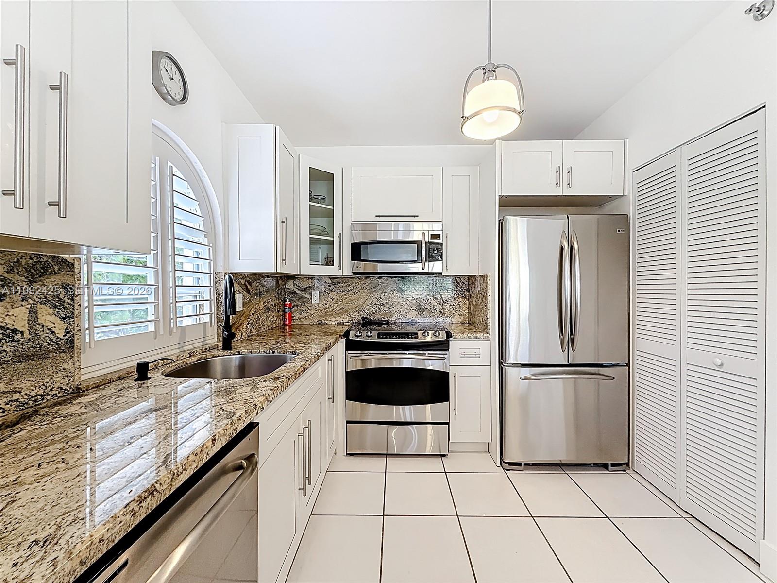 MEDITERRANEAN CONDO - Residential