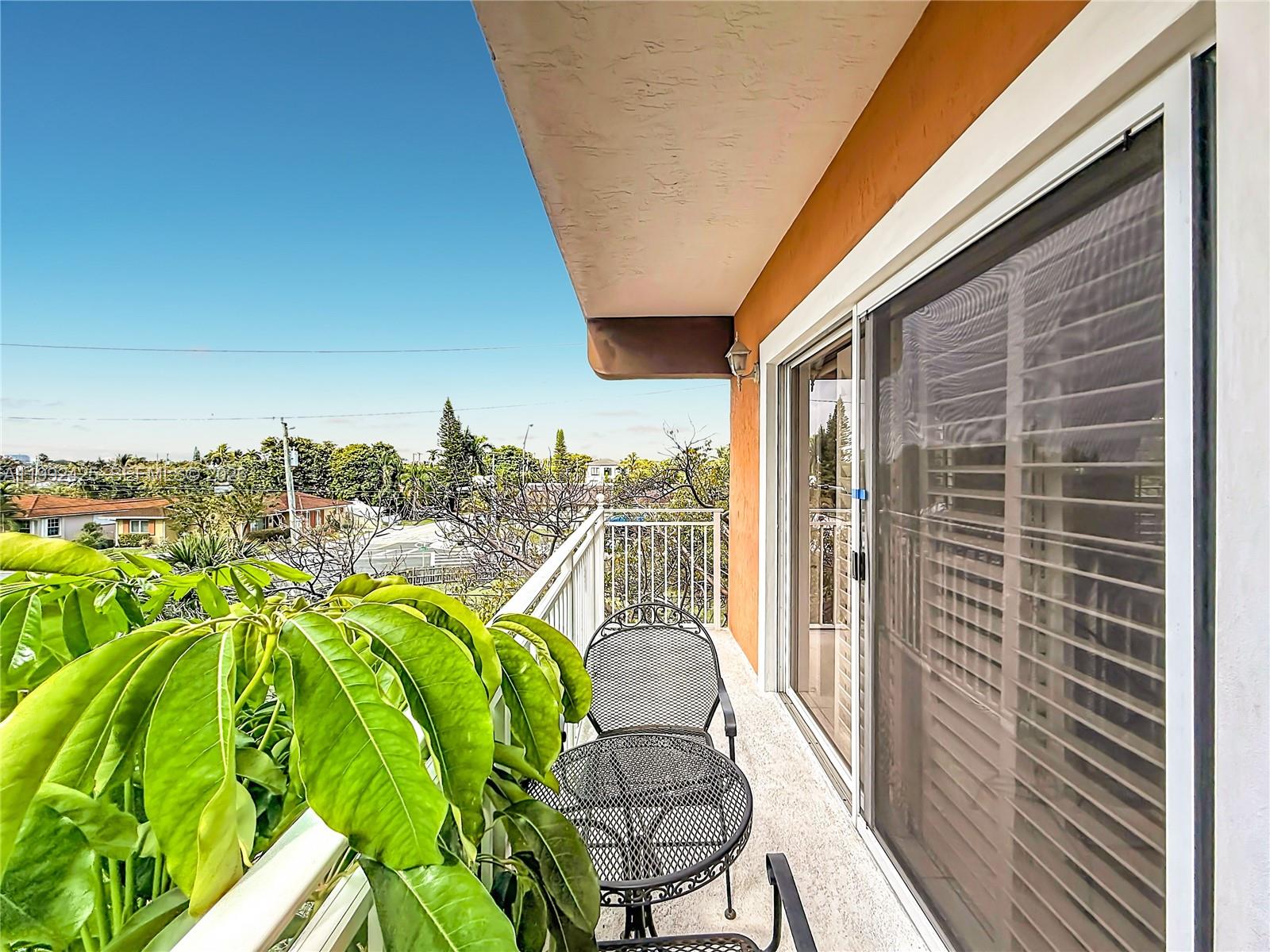 MEDITERRANEAN CONDO - Residential