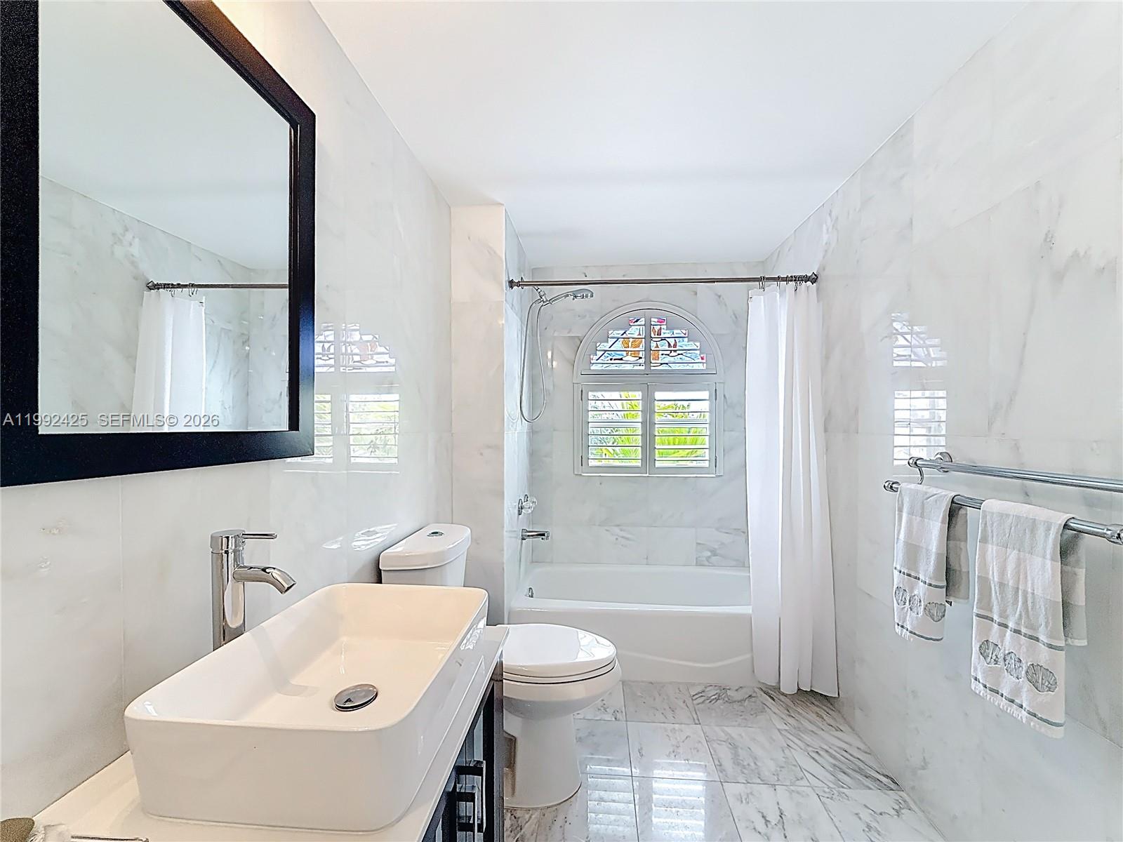 MEDITERRANEAN CONDO - Residential