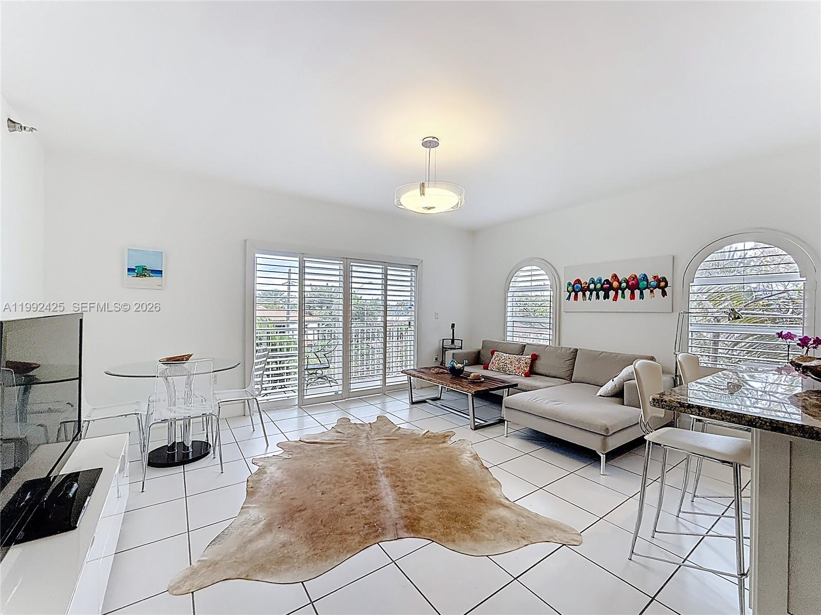 MEDITERRANEAN CONDO - Residential