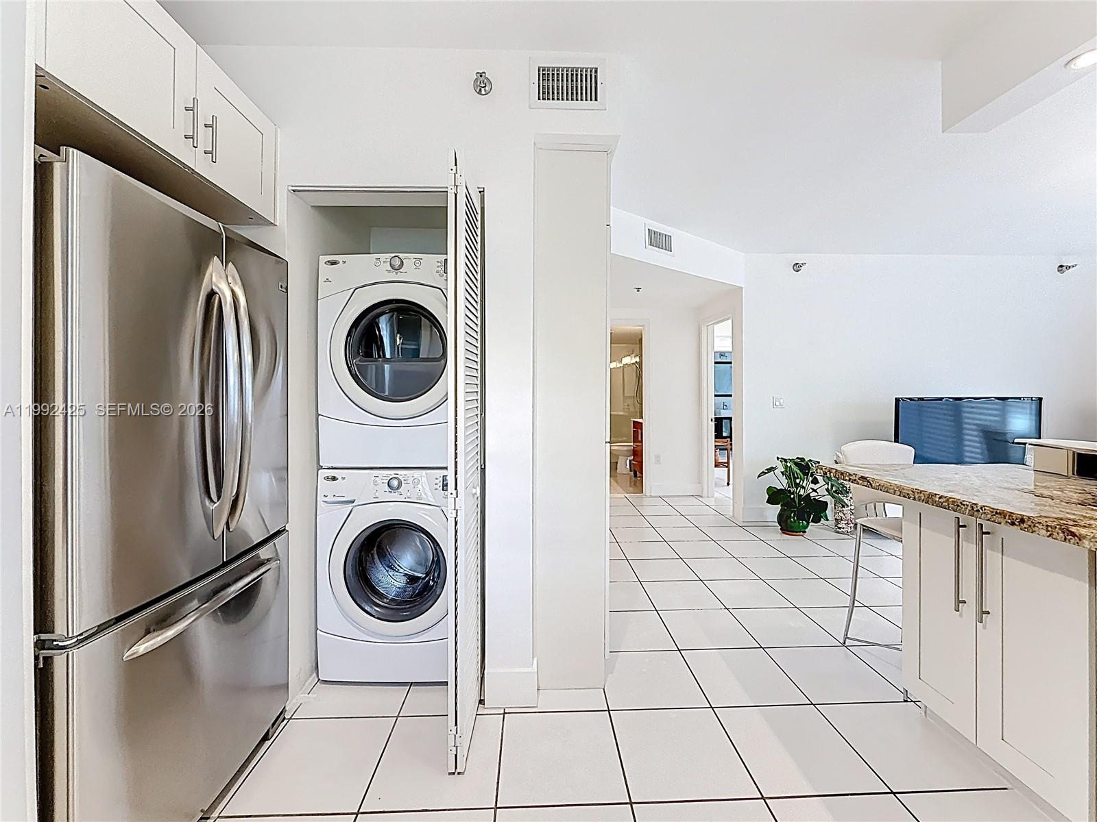 MEDITERRANEAN CONDO - Residential