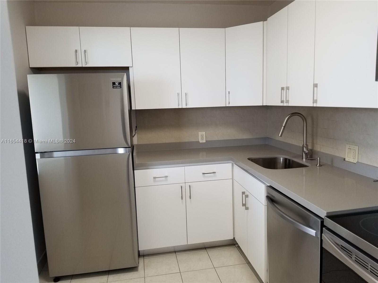 20379 W Country Club Dr 1731, Aventura, Miami-Dade County, Florida - 1 Bedrooms  
2 Bathrooms - 