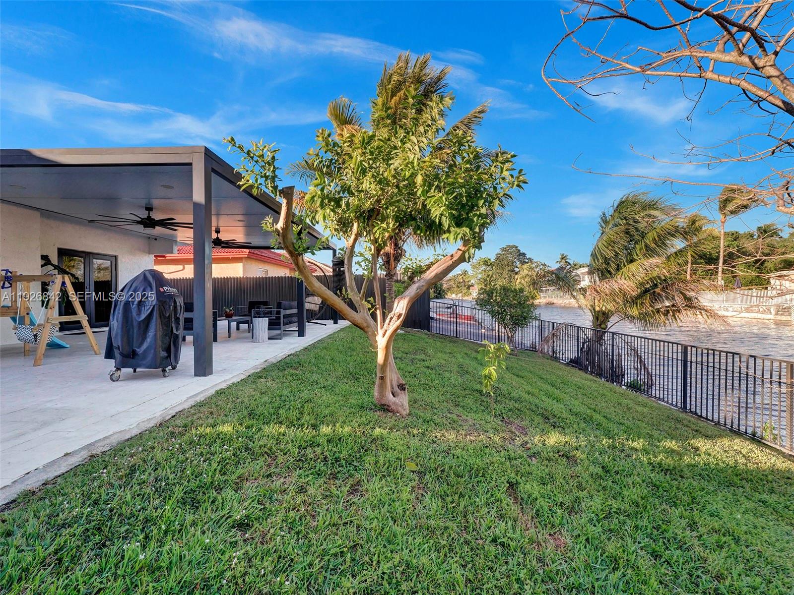 NORTH PALM ESTATES HOMES - Residential