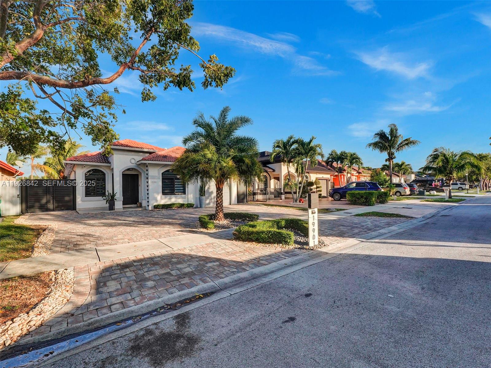 NORTH PALM ESTATES HOMES - Residential