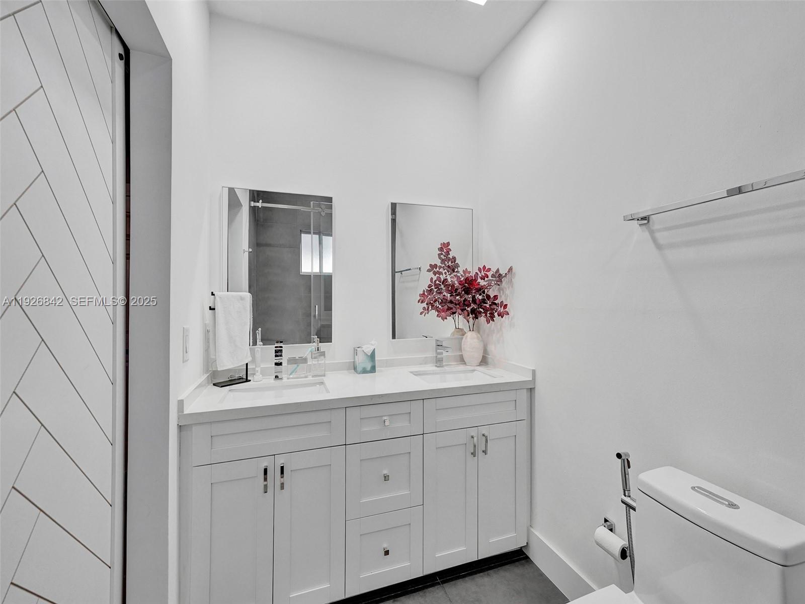 NORTH PALM ESTATES HOMES - Residential