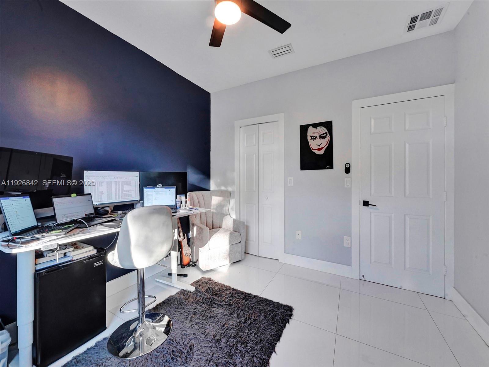 NORTH PALM ESTATES HOMES - Residential