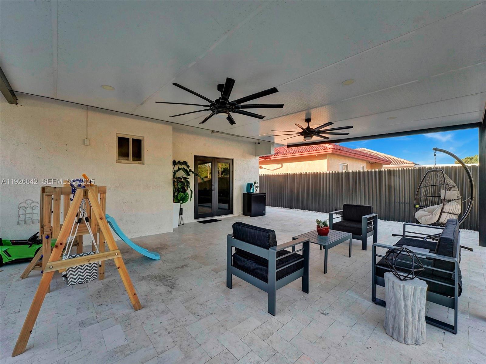 NORTH PALM ESTATES HOMES - Residential