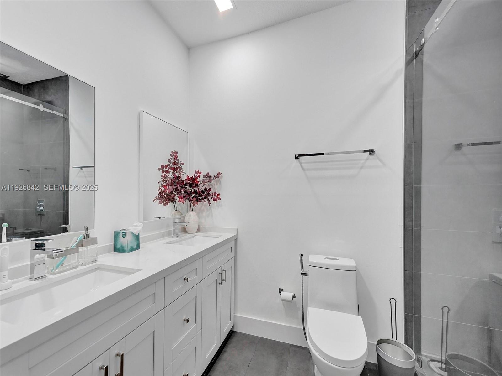 NORTH PALM ESTATES HOMES - Residential