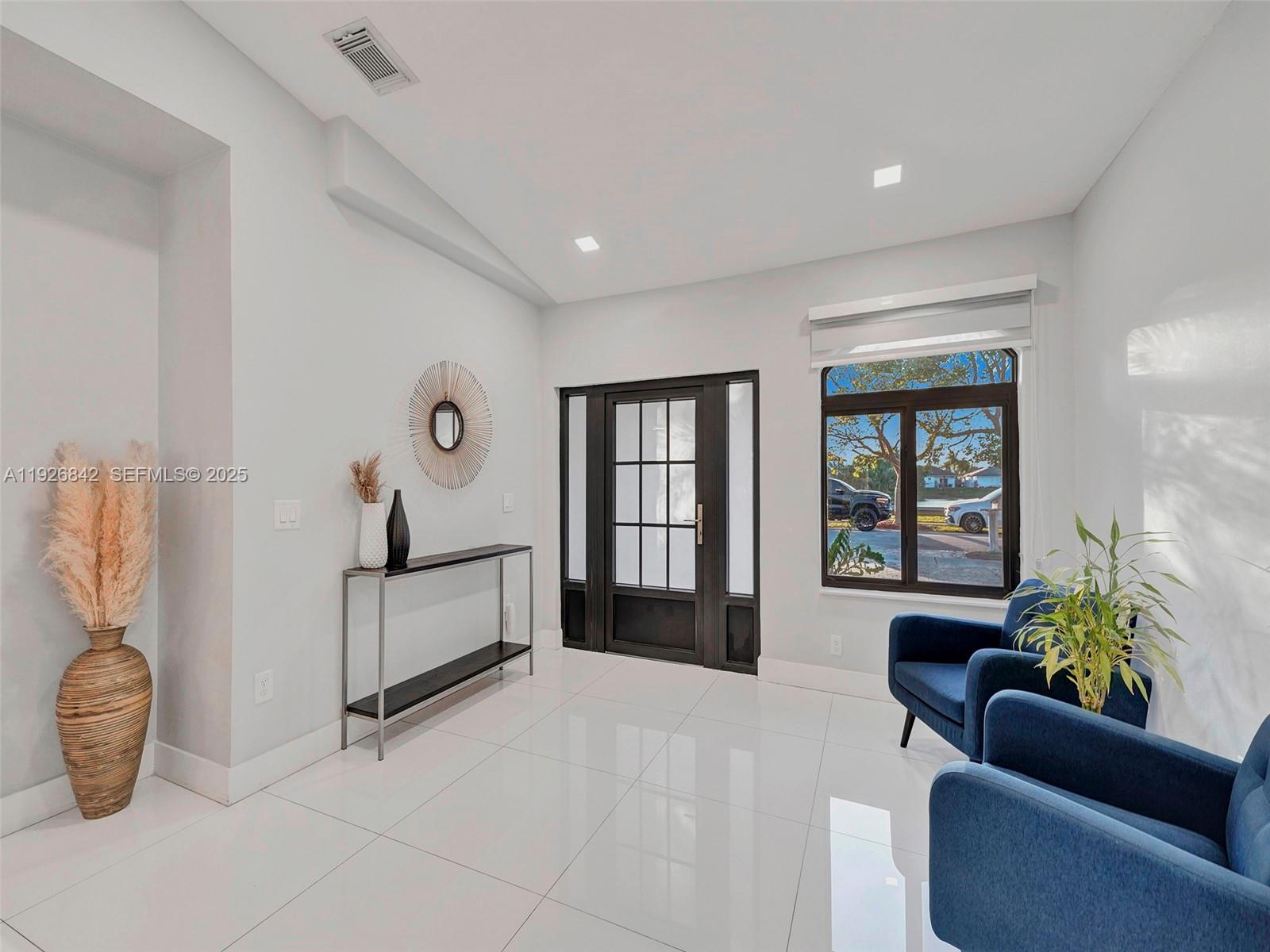 NORTH PALM ESTATES HOMES - Residential