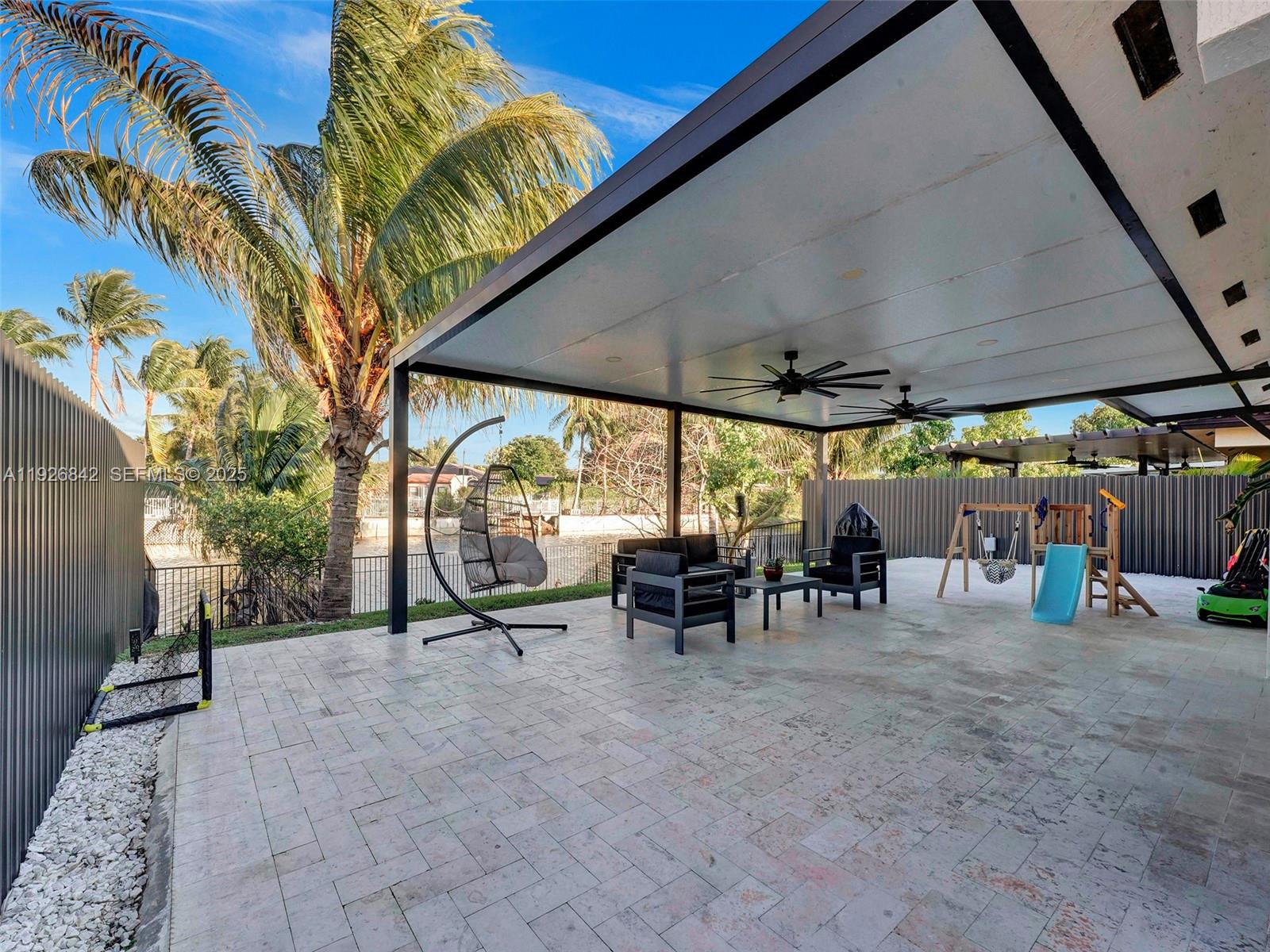 NORTH PALM ESTATES HOMES - Residential