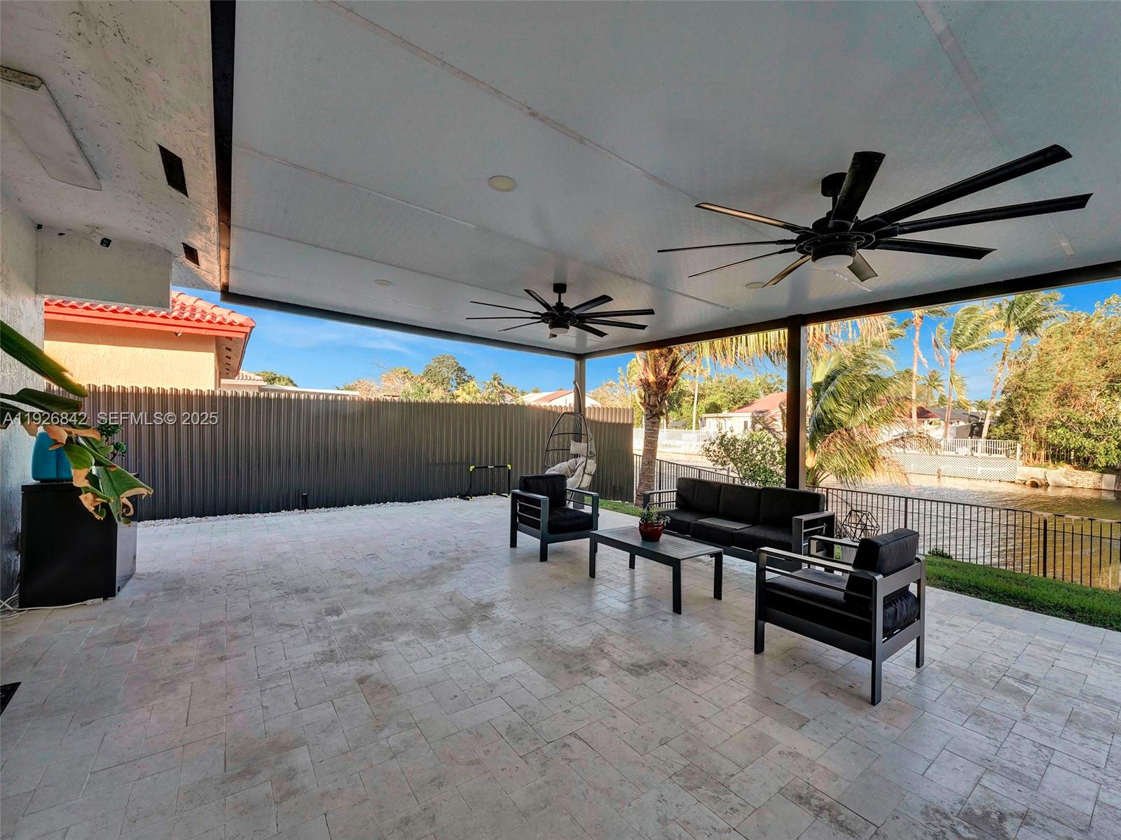 NORTH PALM ESTATES HOMES - Residential