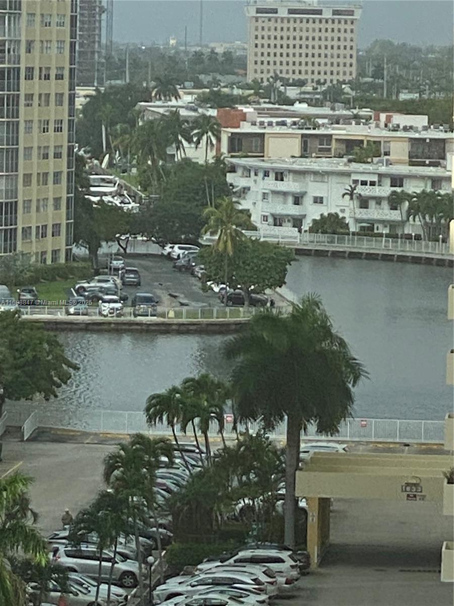 BEACH CLUB CONDO - Residential
