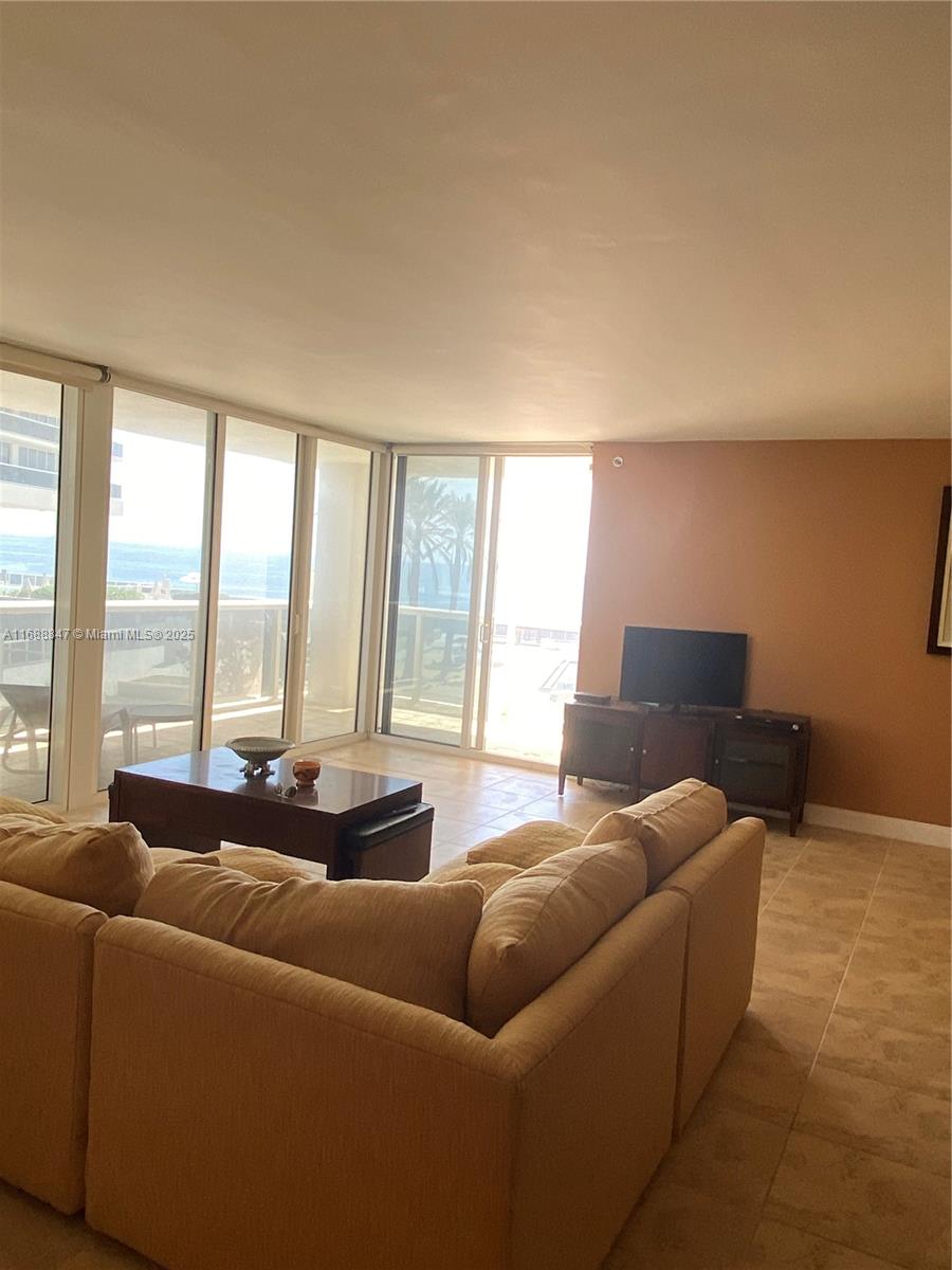 BEACH CLUB CONDO - Residential