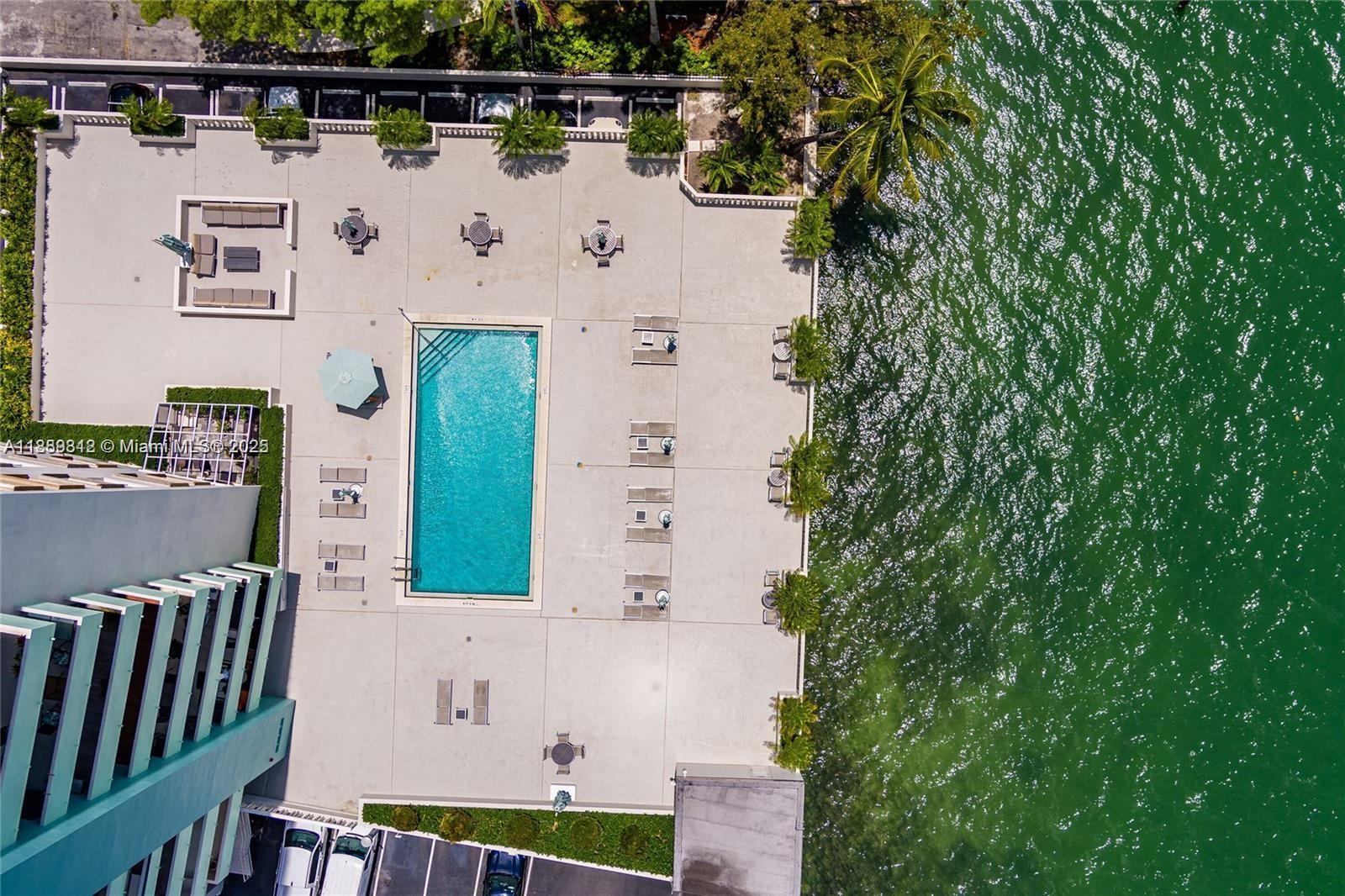 ISLAND TERRACE CONDO - Residential Lease
