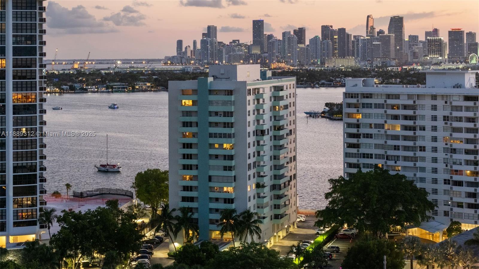 ISLAND TERRACE CONDO - Residential Lease