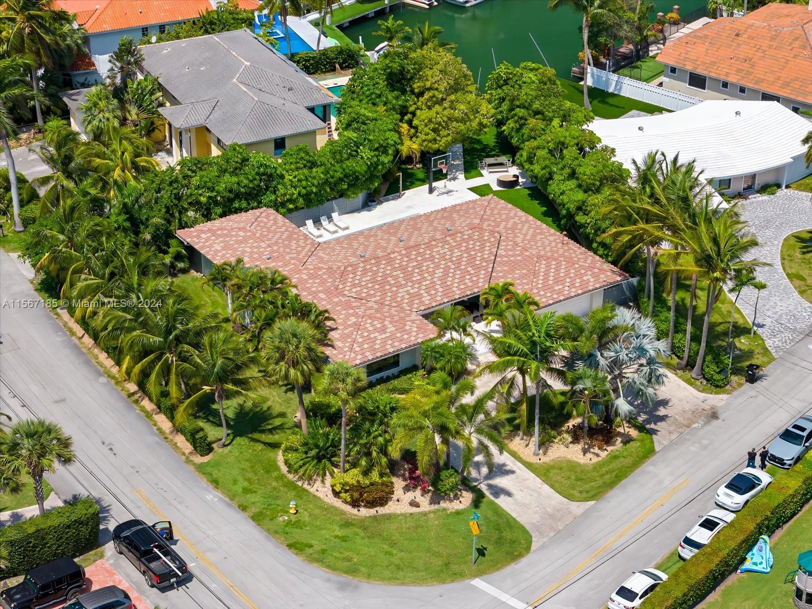 EASTERN SHORES - Residential